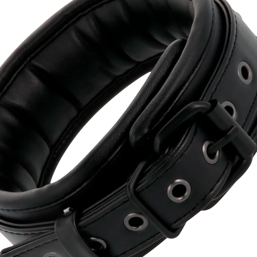MANETTE E COLLETTO IN PELLE NERA - CHARME VIBE