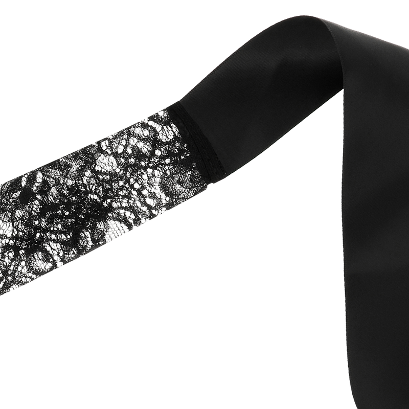 MASCHERA IN PIZZO NERO CON NASTRO - CHARME VIBE